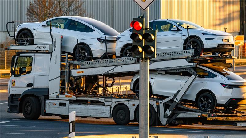  Bei den Auslieferungszahlen dürfte der Umstieg auf eine erneuerte Generation des Bestsellers Model Y ein Faktor sein. (Archivbild) 