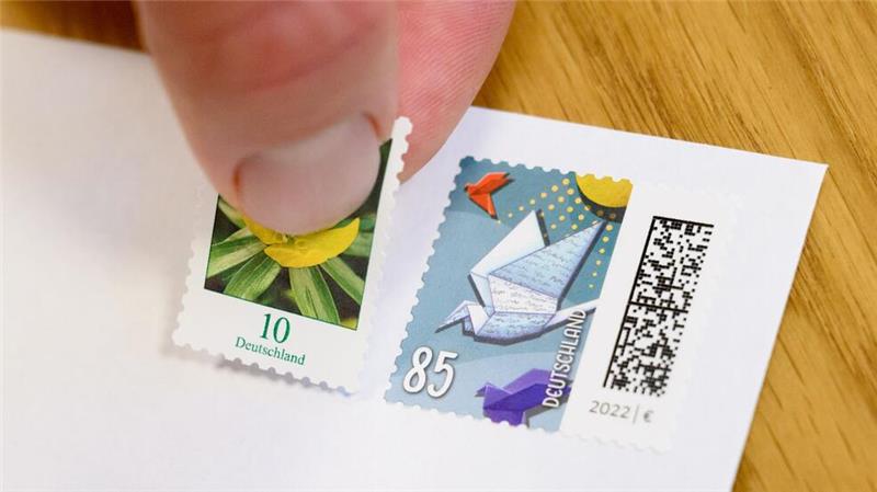 Postversand verlangsamt sich und wird teurer Das Porto eines Standardbriefs steigt zum Jahreswechsel von 85 auf 95 Cent. (Symbolbild)