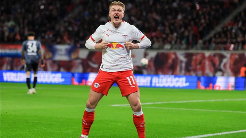RB Leipzig offensiv und effektiv: 6:0 gegen Frankfurt Der Leipziger Conrad Harder jubelt nach seinem Treffer zum 1:0. Es war sein erstes Pflichtspieltor im RB-Trikot.