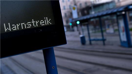  Die Gewerkschaft Verdi hat erneut in mehreren Bundesländern zu Warnstreiks im öffentlichen Nahverkehr (ÖPNV) aufgerufen.