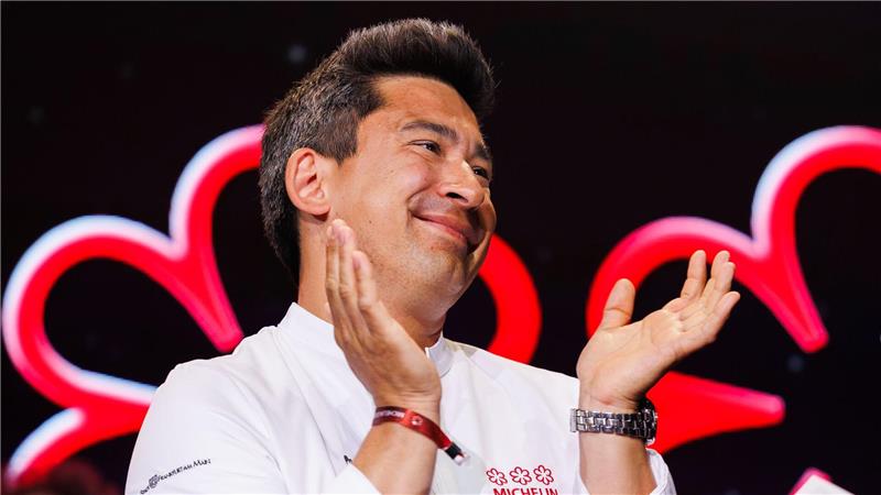 Sterne-Restaurant-Rekord in Deutschland Drei Sterne seien für ihn ein Traum gewesen, dann ein Ziel und letztlich auch Mindset, erklärte Tohru Nakamura, Küchenchef im Restaurant Tohru in München.