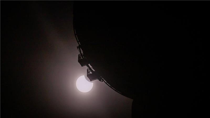 Partielle Sonnenfinsternis nur teilweise sichtbar Laut DWD herrschten in einem Streifen von Schleswig-Holstein bis ins Saarland gute Bedingungen, um die Sonnenfinsternis zu sehen.