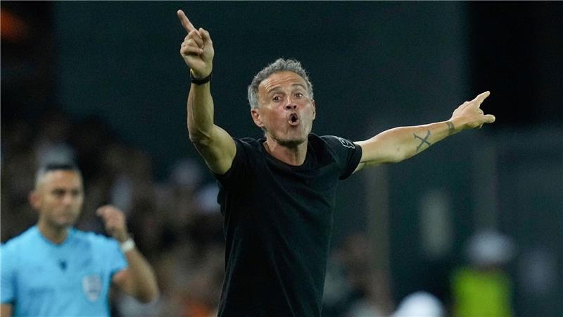 Neuer Paris-Torwart patzt: PSG gewinnt trotzdem Supercup PSG-Trainer Luis Enrique.
