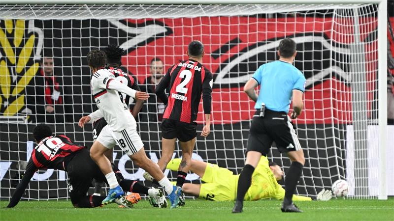 Nach Aufholjagd: Bayer 04 wendet Pokal-Aus gegen Nürnberg ab Rafael Lubach traf für den Zweitligisten zum 1:0.