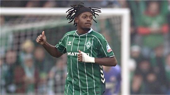  Samuel Mbangula brachte Werder gegen den FC St. Pauli früh in Führung,