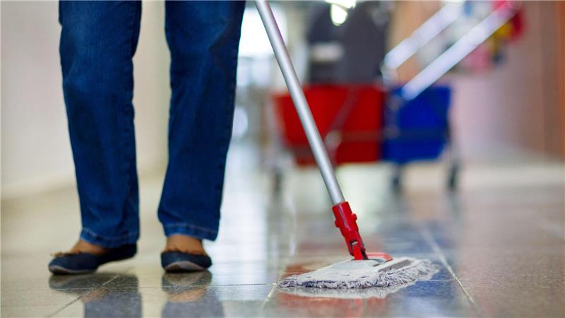 11 Prozent der Haushalte in Deutschland beschäftigen laut IW eine Haushaltshilfe. (Symbolfoto)