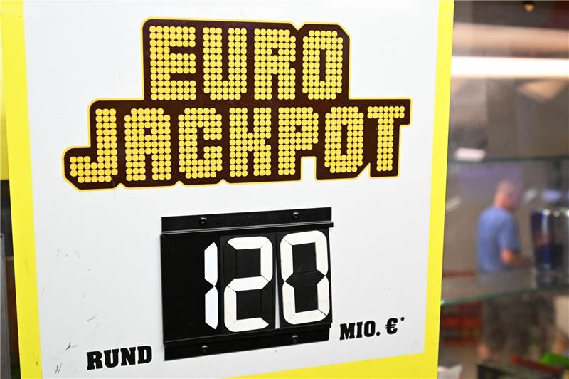 Stell dir vor, du gewinnst 120 Millionen Euro 120 Millionen Euro waren im Eurojackpot.