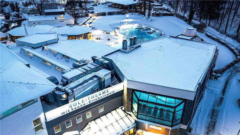 1,5 Millionen Euro soll der neue Überbau des Sprudelbeckens in der Sole-Therme kosten.