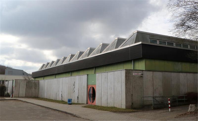 Liebenburger Sporthalle wird frühestens Ende 2029 fertig 1975 errichtet, seit 2023 geschlossen: Frühestens Ende 2029 soll der moderne Nachfolger der alten Liebenburger Sporthalle fertig sein.