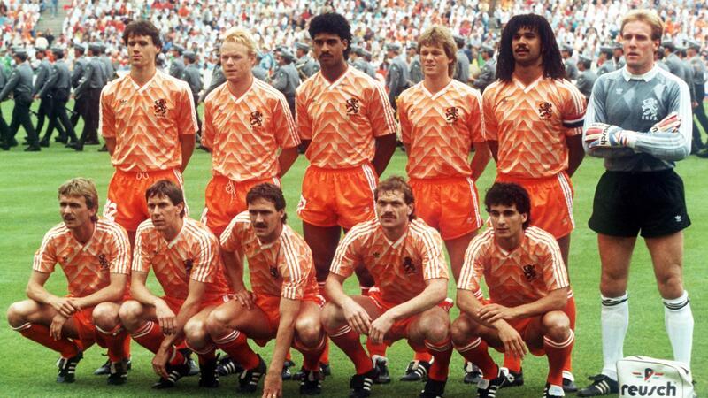 Kinderkunst und BVB-Doppelpacker: Oranje-Träume am Titel-Ort 1988 gab es den einzigen Titel für die Niederlande um Torjäger van Basten.