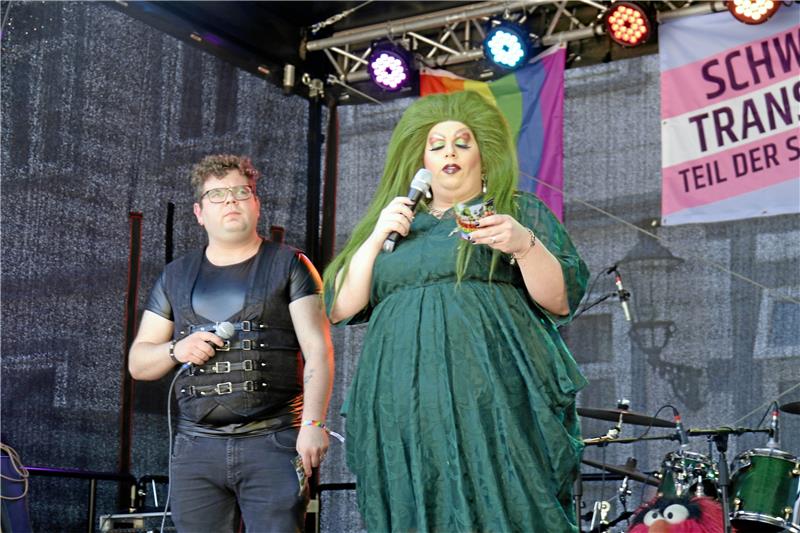 640 Demonstranten für buntes Goslar und sexuelle Vielfalt 2. CSD in Goslar2022