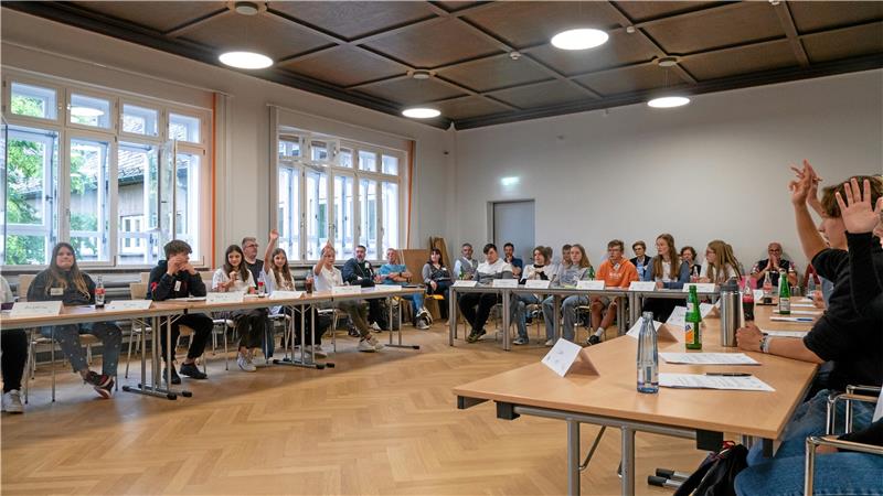 20 Jugendliche beschäftigen sich 2022 bei den Thementagen mit der Kommunalpolitik und entwickeln Anträge.  Foto: GZ-Archiv