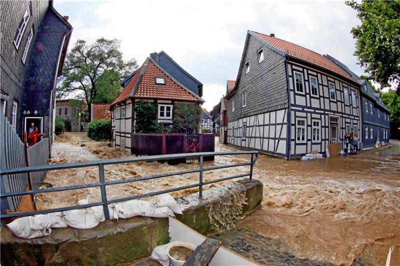 2017 flutete die Abzucht die Goslarer. Um einem Hochwasser in Zukunft besser begegnen zu können, hat der Landesbetrieb für Küsten- und Naturschutz ein neues Überschwemmungsgebiet in Goslar ermittelt und gesichert.  Archivfoto: Epping