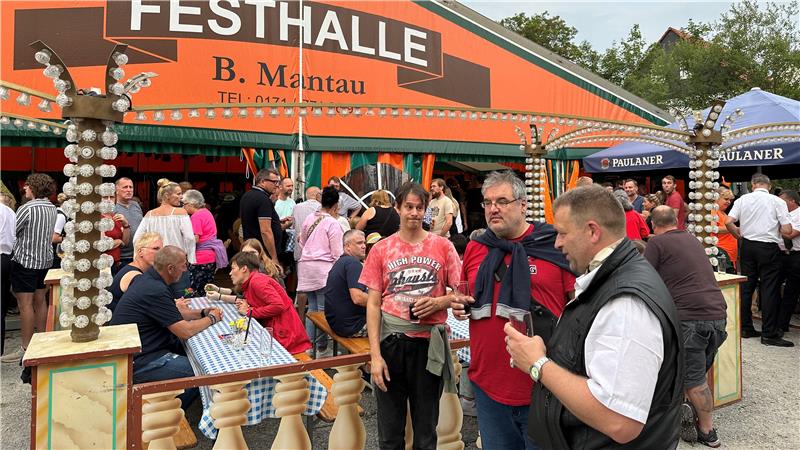 Das Foto zeigt einen Überblick über den Hohegeißer Schützenplatz.