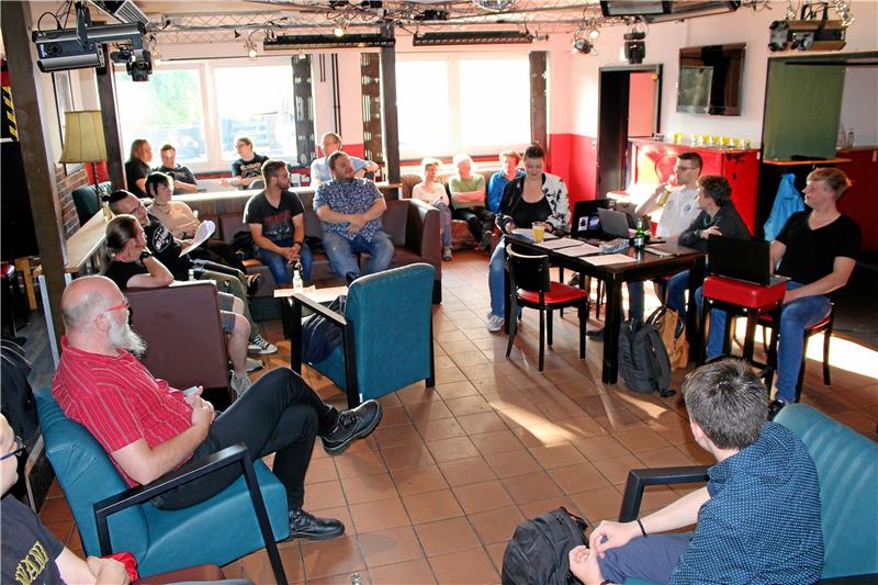 Der Kellerclub kämpft mit angespannter Finanzlage 23 Mitglieder und zwei Gäste nehmen an der Mitgliederversammlung im Kellerclub teil. Foto: Wendt