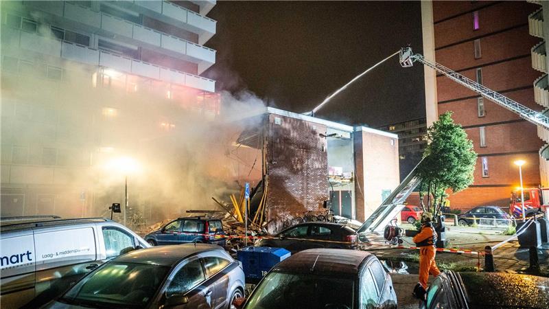 400 Anwohner mussten nach der heftigen Explosion ihre Wohnungen verlassen.