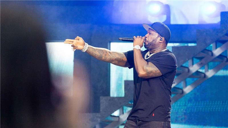 50 Cent, der mit bürgerlichem Namen Curtis Jackson heißt, gilt als einer der erfolgreichsten Rapper der Welt und spielte auch schon in mehreren Filmen mit.