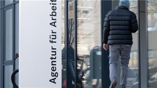 5251 Personen sind aktuell im Landkreis Goslar auf Jobsuche.
