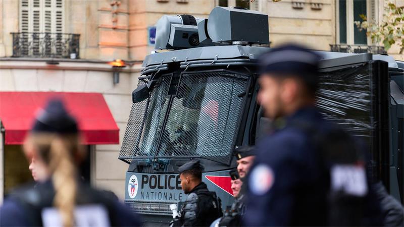Frankreich: Hunderttausende demonstrieren - Gewalt am Abend 70.000 Beamte sind im Einsatz.