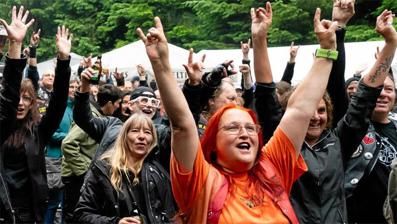 Oberharzer Festival „Pfauenteiche Rocken“ will sich treu bleiben 800 Gäste trotzen beim vergangenen „Pfauenteiche Rocken“ dem Regen.