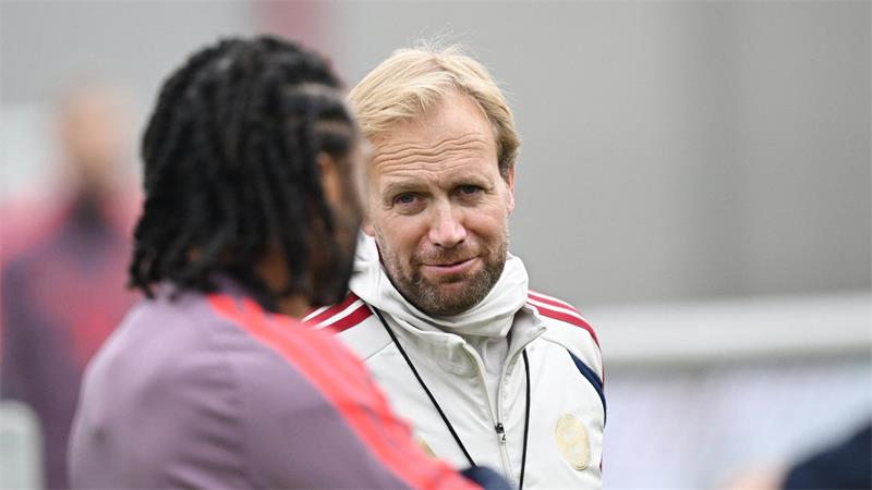 Aaron Danks (r) könnte in die Chefrolle schlüpfen.
