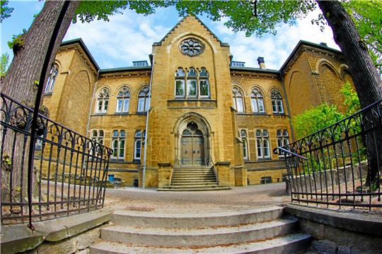 Ab August frei: Die Goetheschule sucht eine neue Führung. Archivfoto: Epping