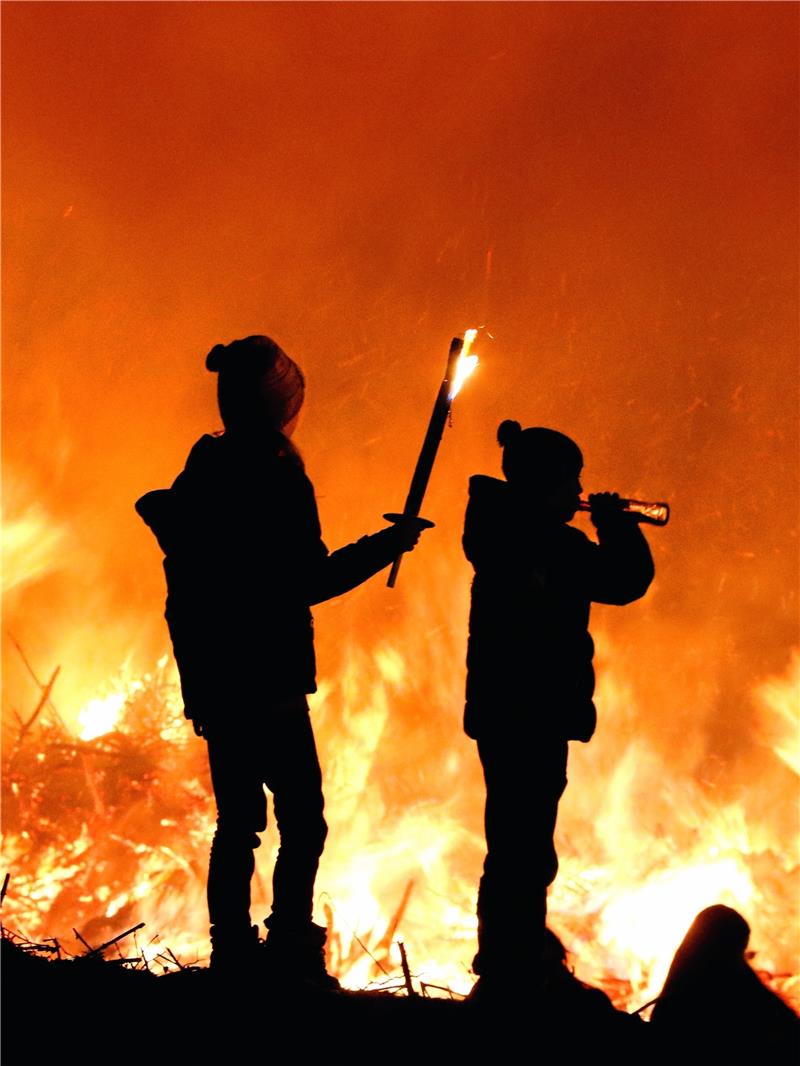 Ab Karsamstag werden sie wieder brennen: Die Osterfeuer in Goslar.  Archiv-Foto: Epping