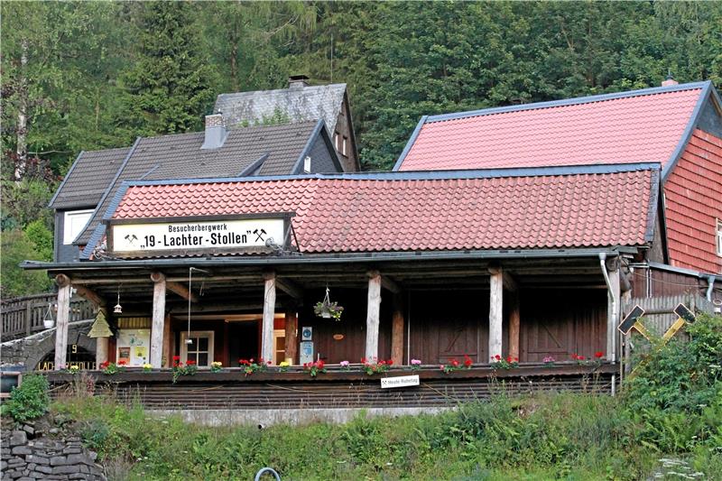 Ab Samstag können Gäste den 19-Lachter-Stollen wieder erkunden und in den 261 Meter tiefen Ernst-August-Schacht blicken. Eine Anmeldung ist jedoch erforderlich.  Foto: Potthast
