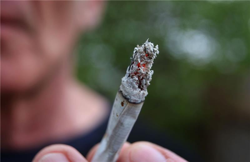 Experte: Gastronomen entscheiden über Kiffen in Kneipen Ab dem 1. April wird es eine Teil-Legalisierung von Cannabis geben.