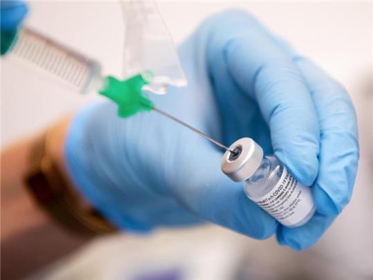 Ab dem 15. März soll die Impfpflicht für Beschäfftigte im Gesundheitswesen gelten. Foto: Sven Hoppe/dpa