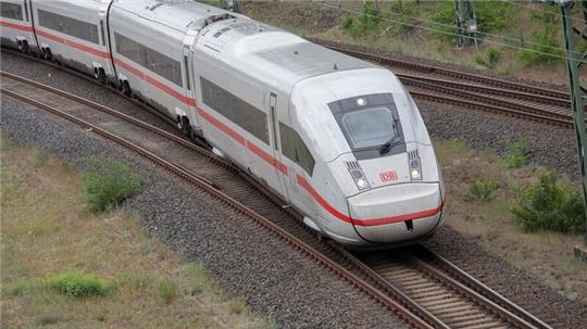 Ab eine Verzögerung von sechs Minuten gilt ein Zug als verspätet.