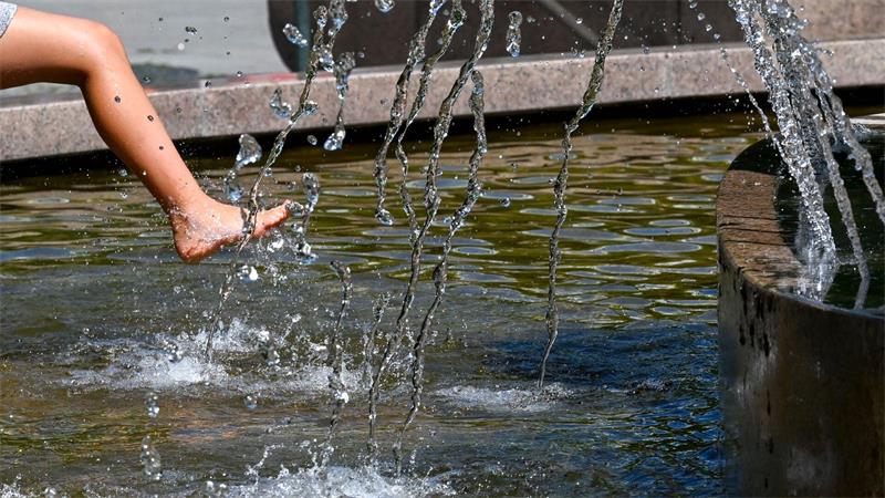 Abkühlung am Wasserklops
