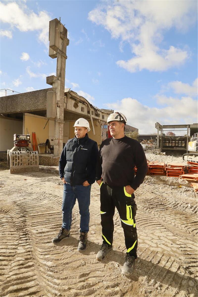 Abriss der alten Goldenen Aue