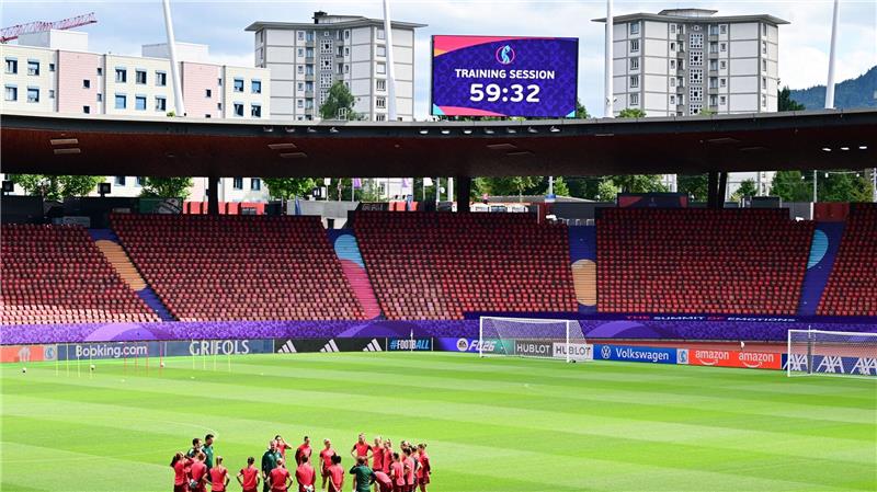 DFB-Team träumt vor Spanien-Kracher von „was ganz Großem“ Abschlusstraining der FB-Frauen im Letzigrund.