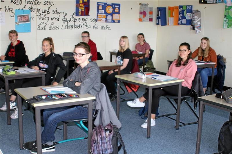 Abstand halten gehört für die Schülerinnen und Schüler der Robert-Koch-Schule in der Corona-Zeit schon dazu.  Archivfoto: Knoke
