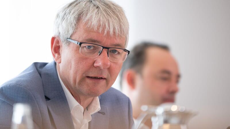 Achim Dercks von der DIHK ist alarmiert.