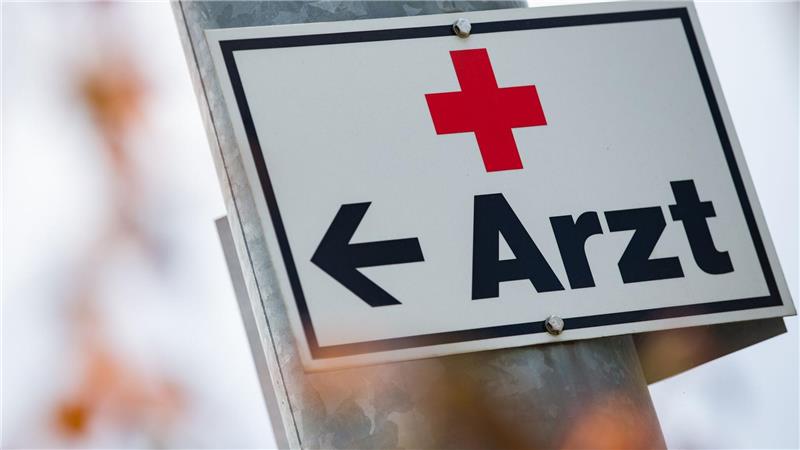 Streit um Strafgebühr für versäumte Arzttermine Ärzte fordern eine Strafgebühr für Patienten, die gebuchte Termine beim Arzt nicht wahrnehmen. (Symbolbild)