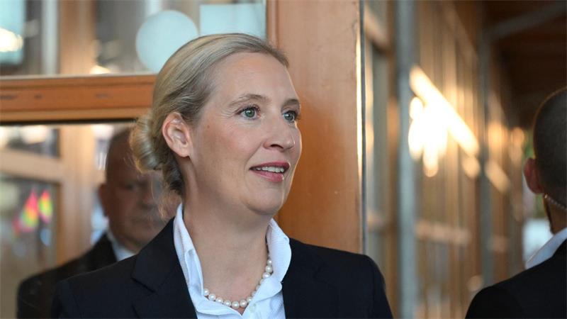 AfD-Chefin Alice Weidel gibt schnell die Linie vor: Wir haben einen Regierungsauftrag. 