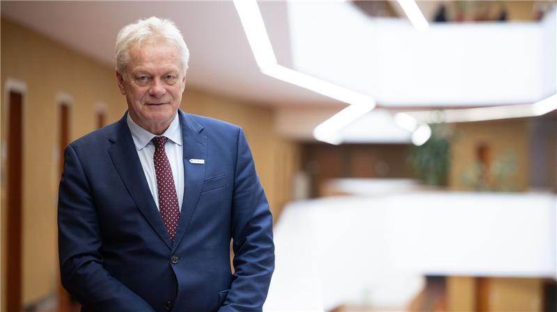 Agrarminister Alois Rainer (CSU) hält nichts von staatlichen Eingriffen in den Lebensmittelmarkt.