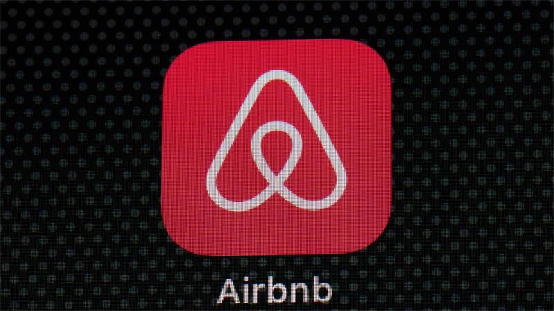 Airbnb will nicht, dass Gäste die Arbeit von Reinigungskräften machen müssen. (Archivbild)