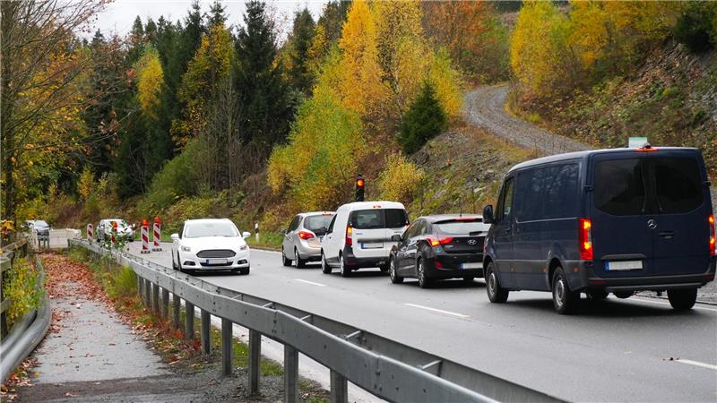 Ampelfrust: Bauarbeiten auf B 498 ziehen sich bis 2032 Aktuell befindet sich die Baustelle der Harzwasserwerke zwischen Weißwasserbrücke und der Vorsperre der Okertalsperre.