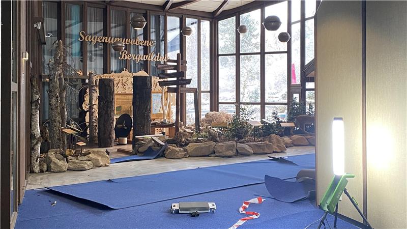 Die Fläche an der die Infostelle stand ist leer geräumt. 