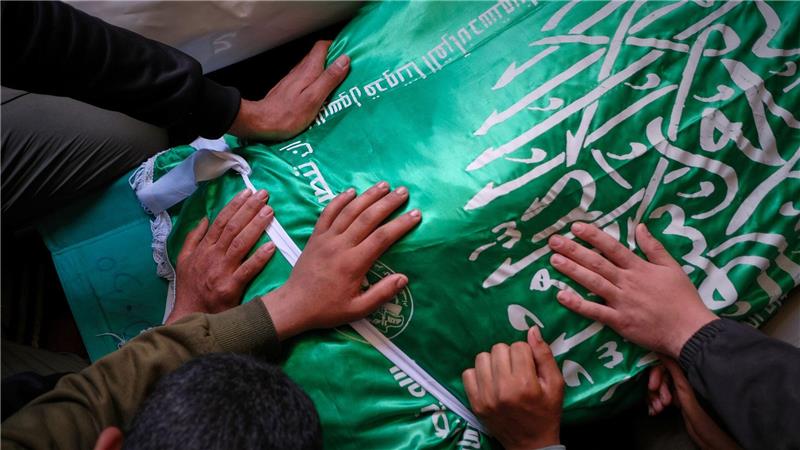 Al-Haddad, dessen Leichnam in eine Hamas-Flagge gehüllt war, galt als einer der Drahtzieher des Terrorangriffs vom 7. Oktober 2023.