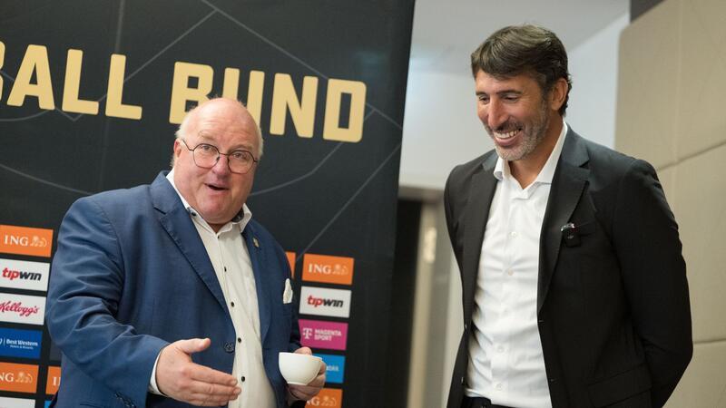 Mumbrú neuer Basketball-Bundestrainer: „Chemie behalten“ Álex Mumbrú (r) bleibt vorerst bis Ende 2026 beim DBB.