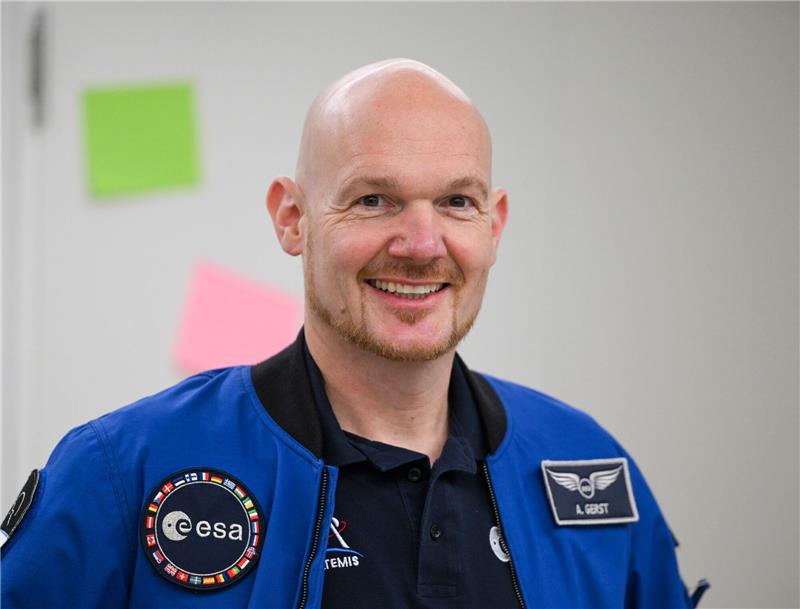 Gerst: Auf dem Mond könnten Spuren irdischen Lebens sein Alexander Gerst ist ein möglicher Kandidat für die in einigen Jahren geplanten US-Missionen «Artemis 4» und «Artemis 5» zum Mond.