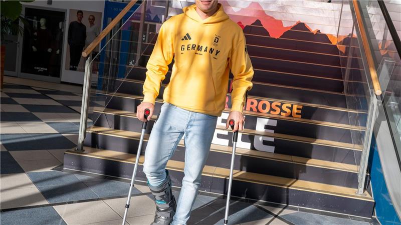 Alexander Schmid hat sich kurz vor den Olympischen Spielen am Knöchel verletzt.