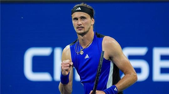 Alexander Zverev bejubelt seinen Viertelfinaleinzug bei den US Open.