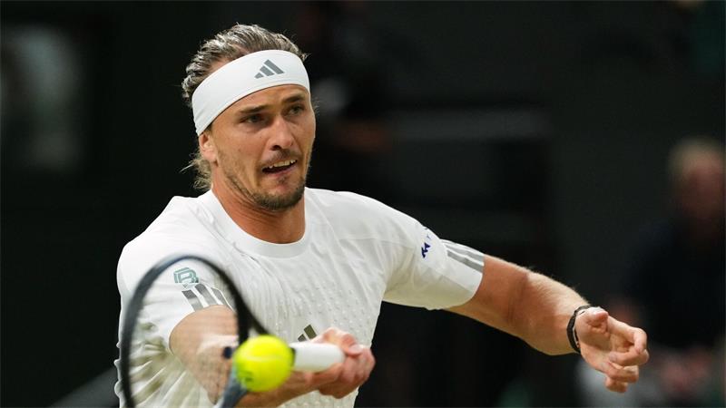 Alexander Zverev entschied die ersten beiden Sätze gegen Lehecka für sich.