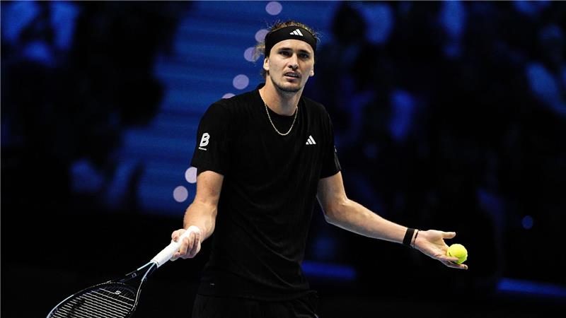 Alexander Zverev kann nur schwer fassen, dass er bei den ATP Finals in der Vorrunde gescheitert ist.