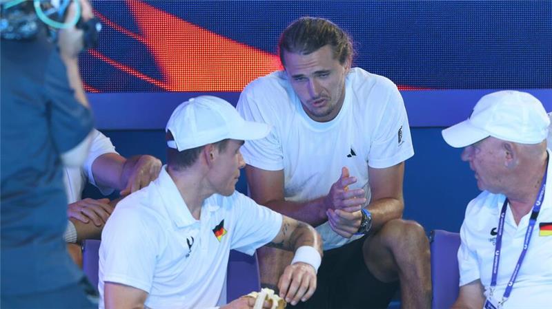 Alexander Zverev konnte wegen einer Verletzung beim Viertelfinale des United Cups nur zuschauen.